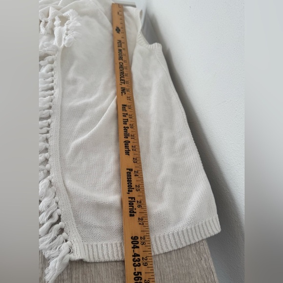 Lilly Pulitzer Abbot White Sweater Vest Fringe Draped Coastal Boho Size Small - Picture 6 of 10